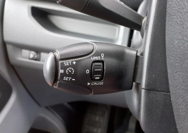 Toyota ProAce cena 99900 przebieg: 181000, rok produkcji 2018 z Strumień małe 154